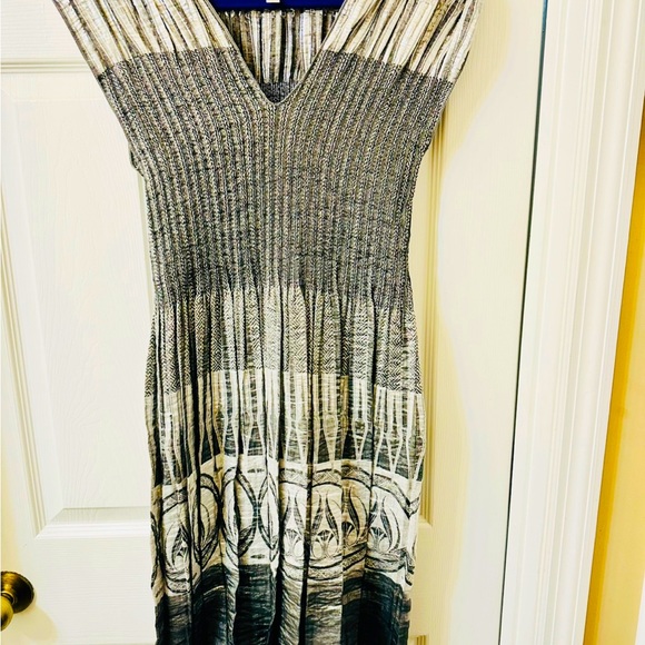 Max Studio Silver Metallic Jacquard Smock Cocktail Dress - Picture 4 of 8